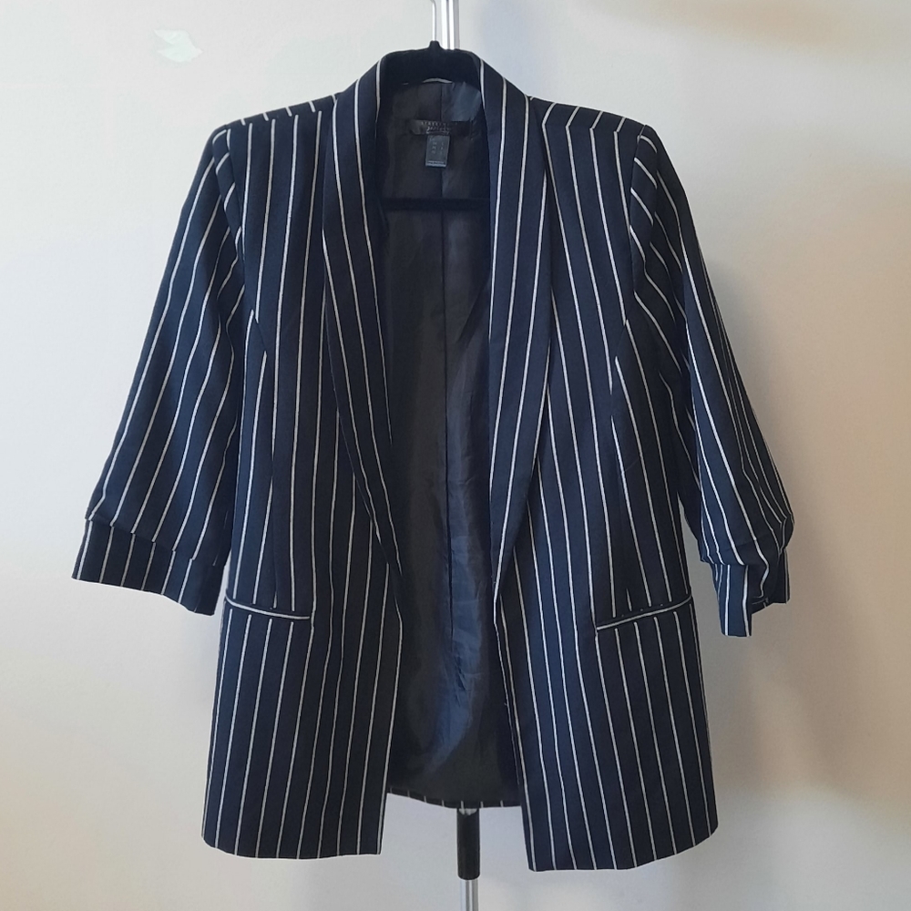 BOGO Free SWS 3/4 sleeve strippied grey and black open blazer